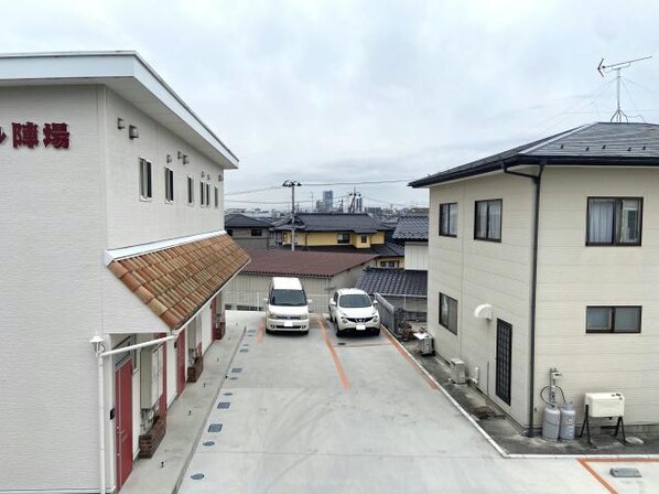 郡山駅 バス13分  陣場バス停下車：停歩5分 2階の物件内観写真